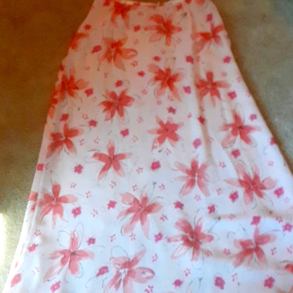 Women's Lined Flowery Skirt